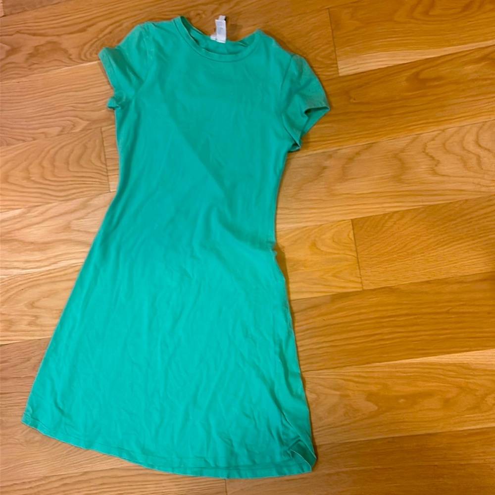 Long break, green dress up to at least knees